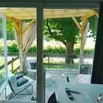 Tinyhaus Leo * ボーデンスドルフ