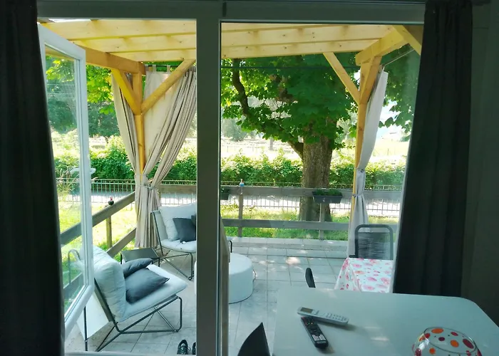 Tinyhaus Leo * بودينسدورف